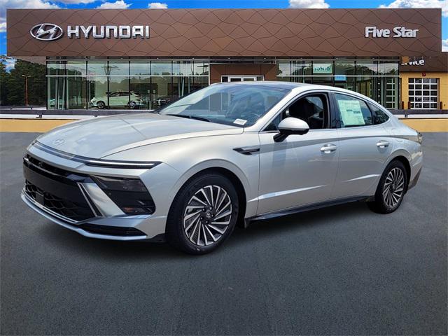 2025 Hyundai Sonata Hybrid Limited photo 3
