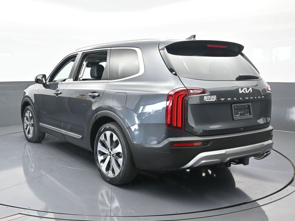 2022 Kia Telluride EX photo 4