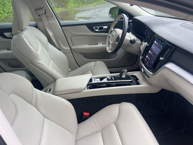 2024 Volvo S60 B5 Core photo 18