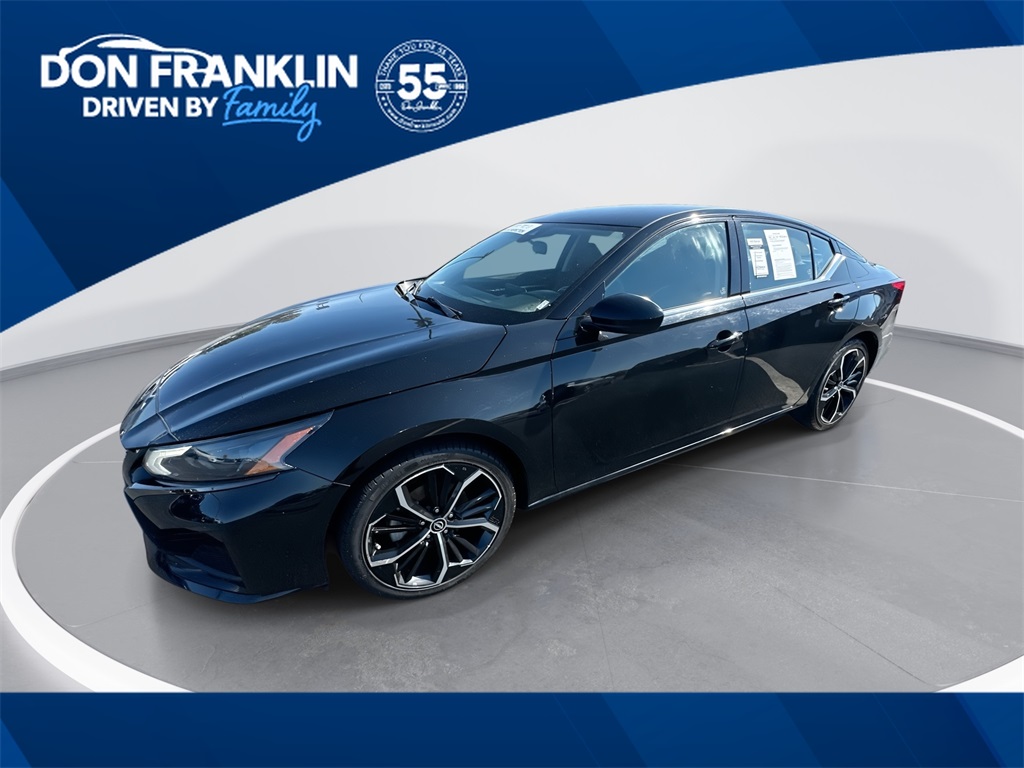 2023 Nissan Altima SR