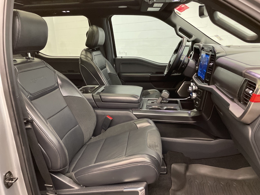 2022 Ford F-150 Raptor photo 24