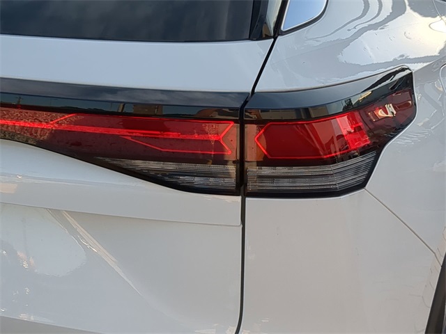 2025 Volkswagen Tiguan S photo 4