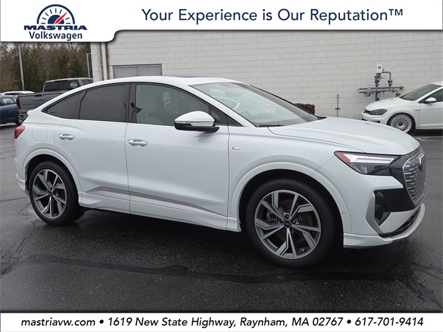 2024 Audi Q4 Sportback e-tron Premium Plus's photo