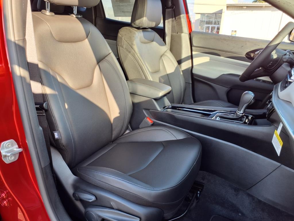 2025 Jeep Compass Limited photo 4