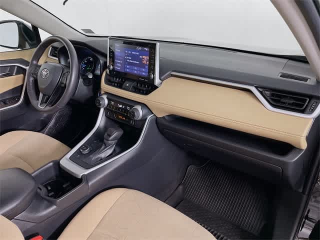 2022 Toyota RAV4 Hybrid XLE photo 30