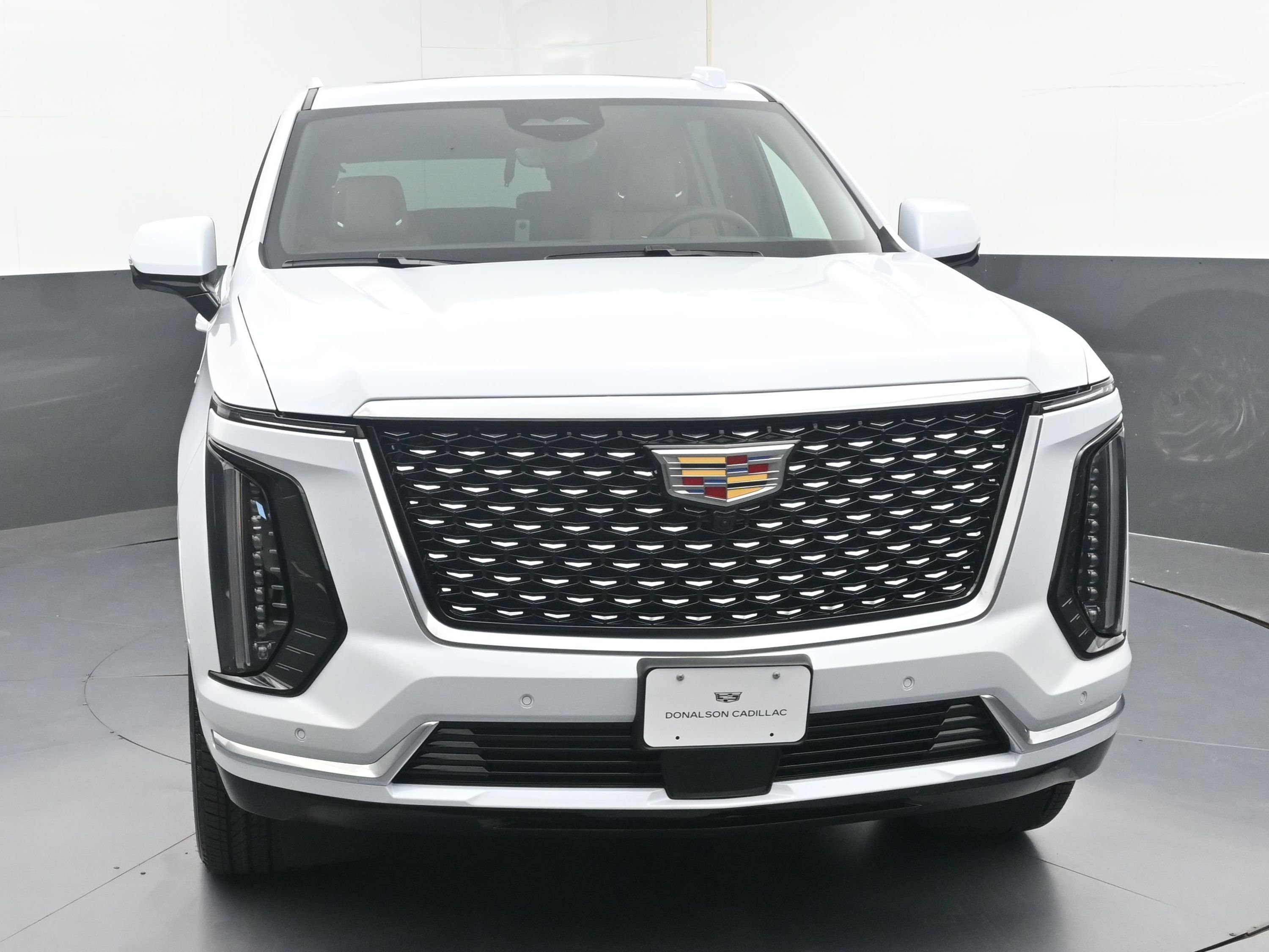 2026 Cadillac Escalade Luxury photo 2
