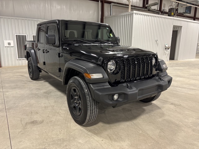 2022 Jeep Gladiator Sport photo 2