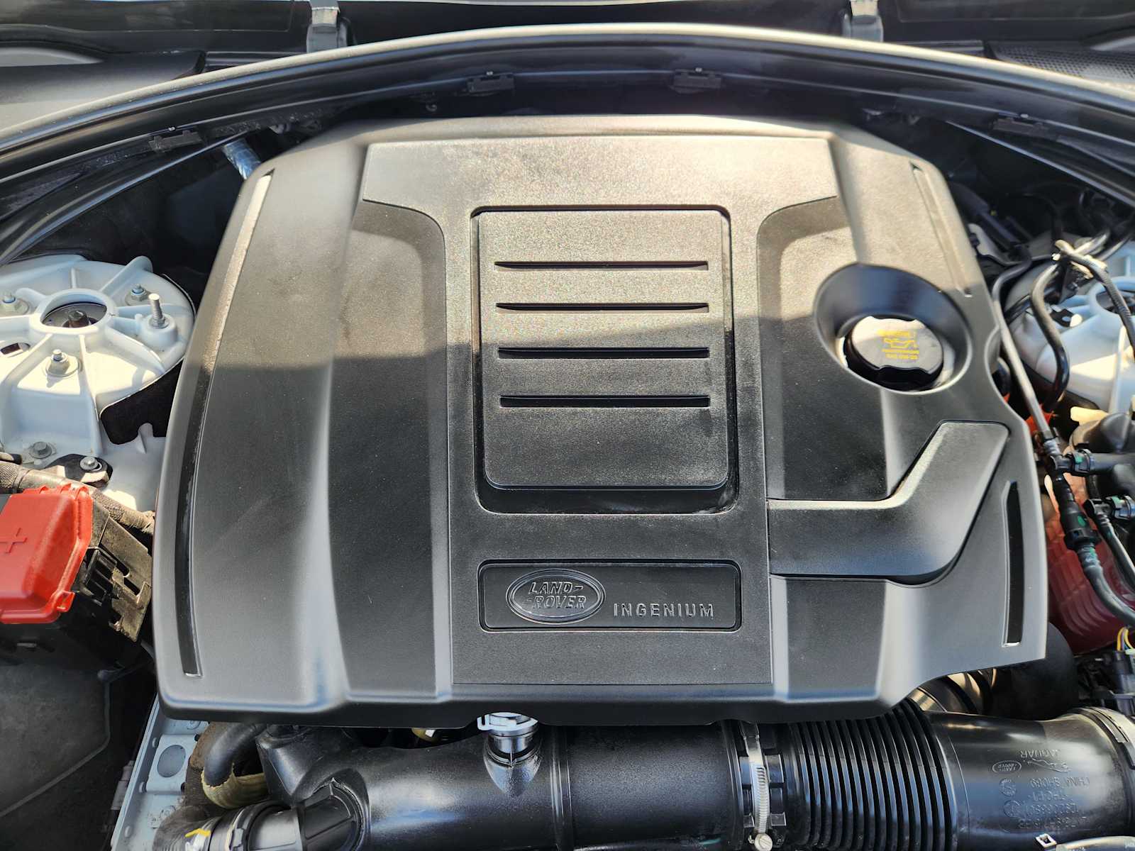 2025 Land Rover Range Rover SE photo 21