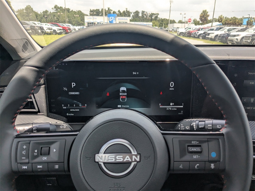 2025 Nissan Kicks SR photo 26
