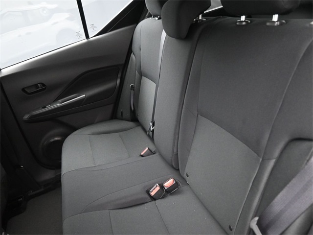 2025 Nissan Kicks Play S photo 10