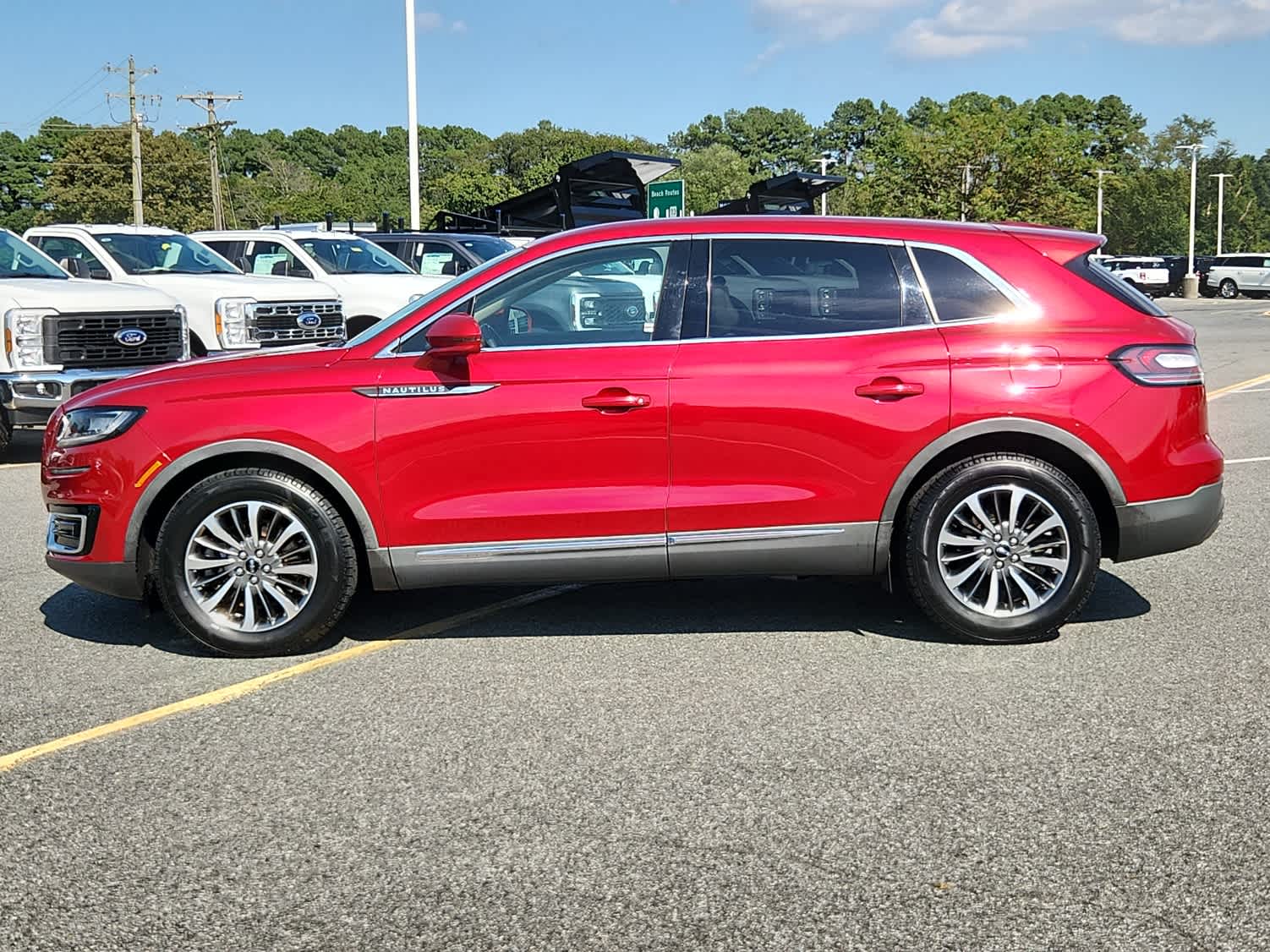 2020 Lincoln Nautilus Standard photo 5