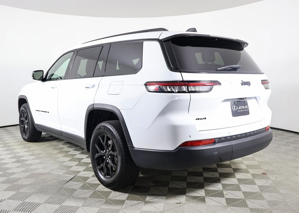 2024 Jeep Grand Cherokee Altitude photo 4