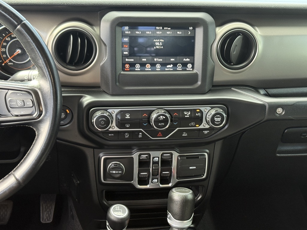 2021 Jeep Gladiator Willys photo 21