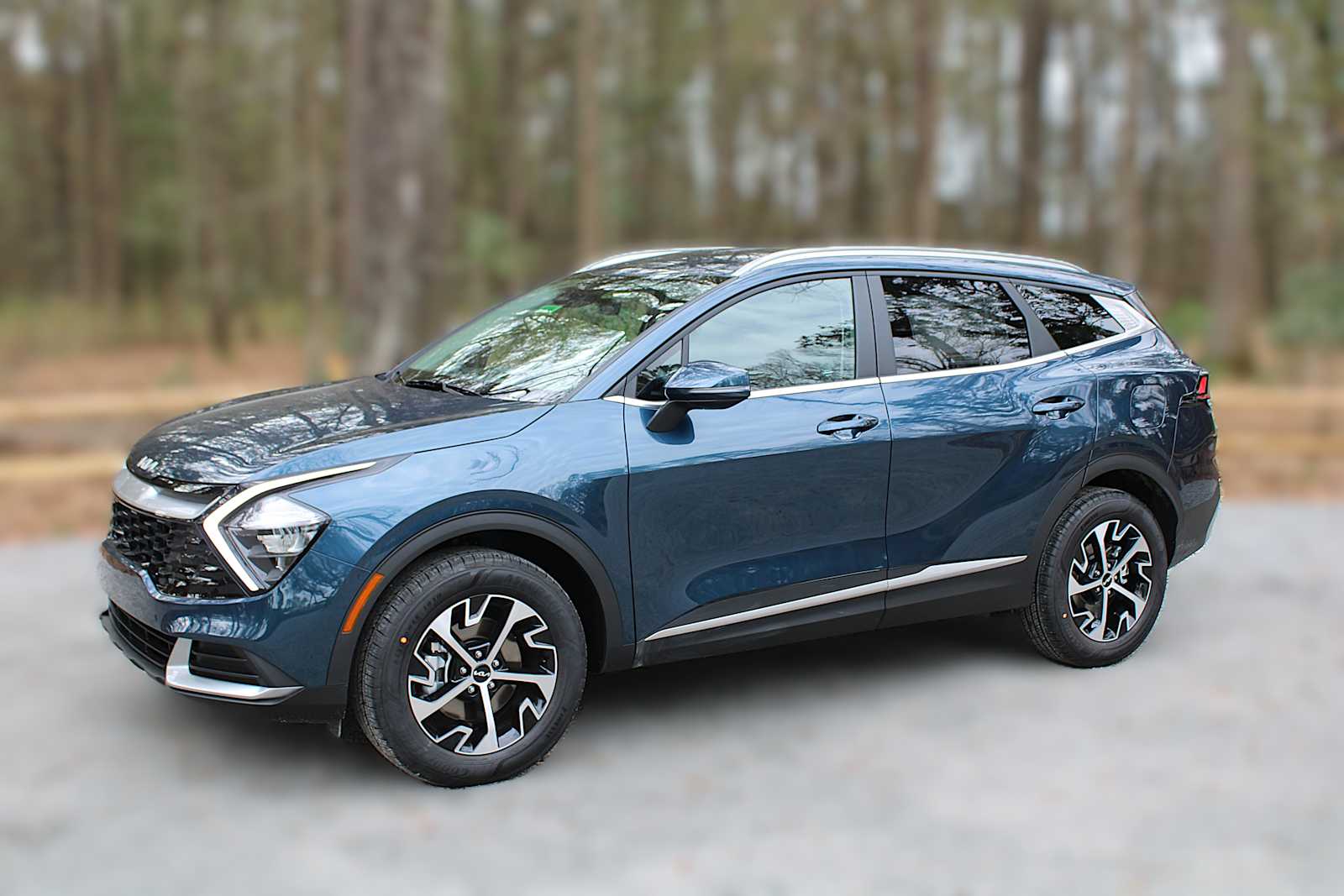 2025 Kia Sportage Hybrid EX photo 3