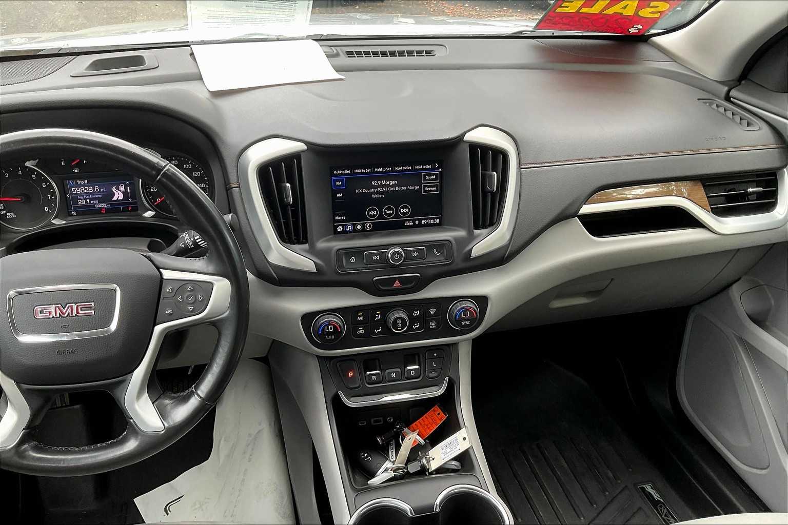 2020 Gmc Terrain SLE photo 3
