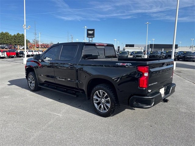 2021 Chevrolet Silverado RST photo 3