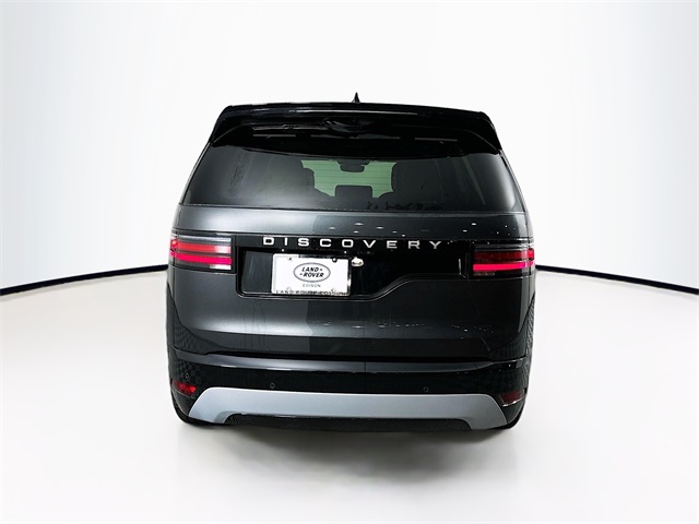2025 Land Rover Discovery Metropolitan Edition photo 6