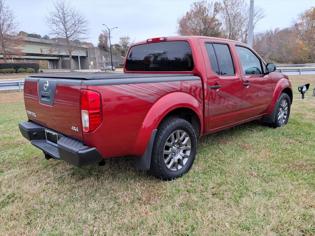 2012 Nissan Frontier SV Crew Cab photo 4