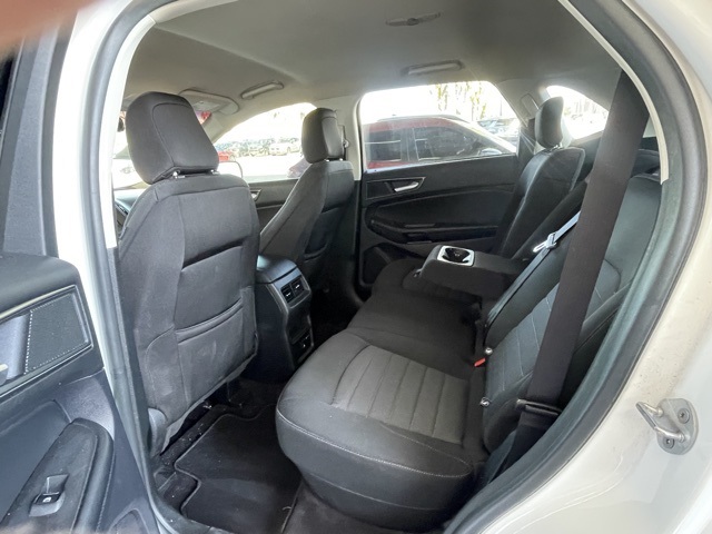 2020 Ford Edge SE photo 9