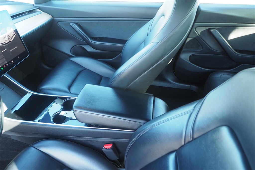 2018 Tesla Model 3 Long Range photo 15