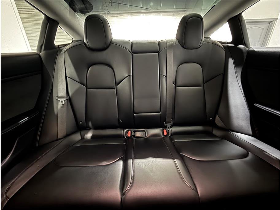 2018 Tesla Model 3 Long Range photo 25