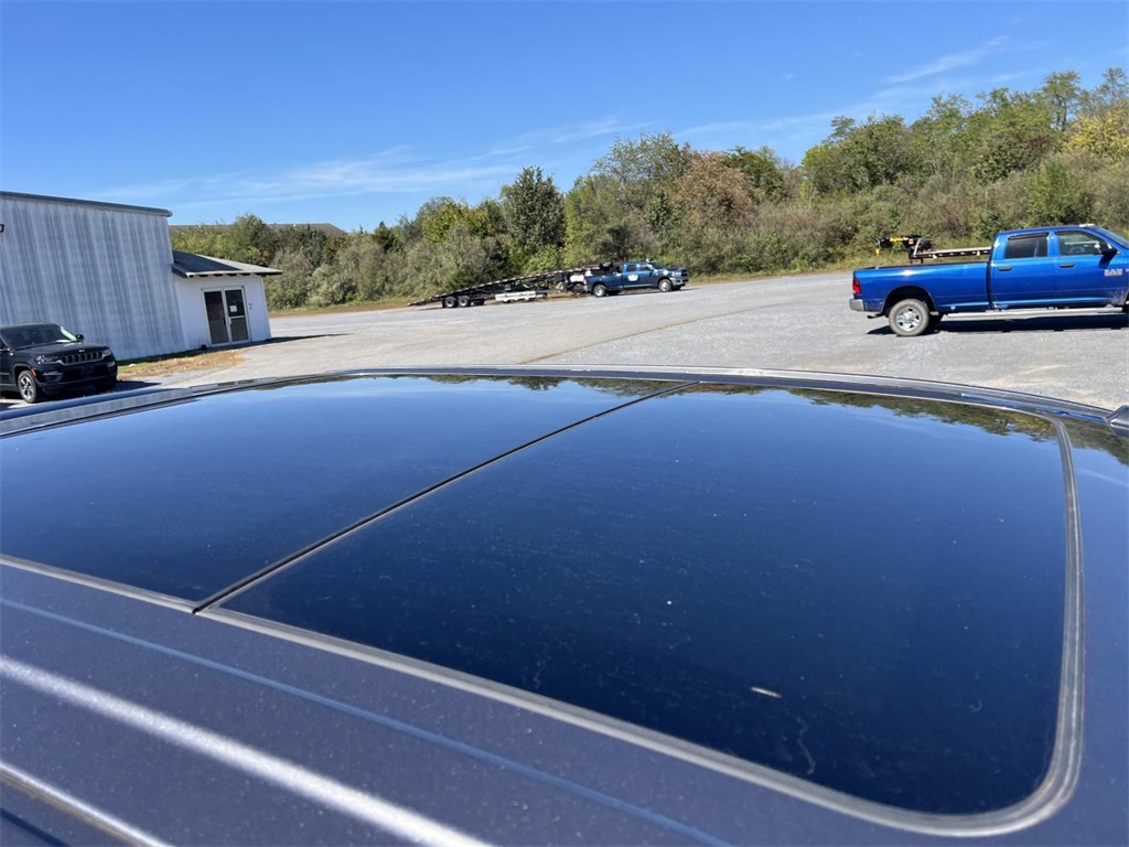 2021 Nissan Titan PRO-4X photo 11