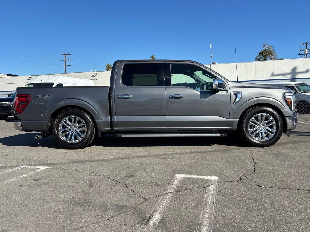 2024 Ford F-150 Lariat photo 2