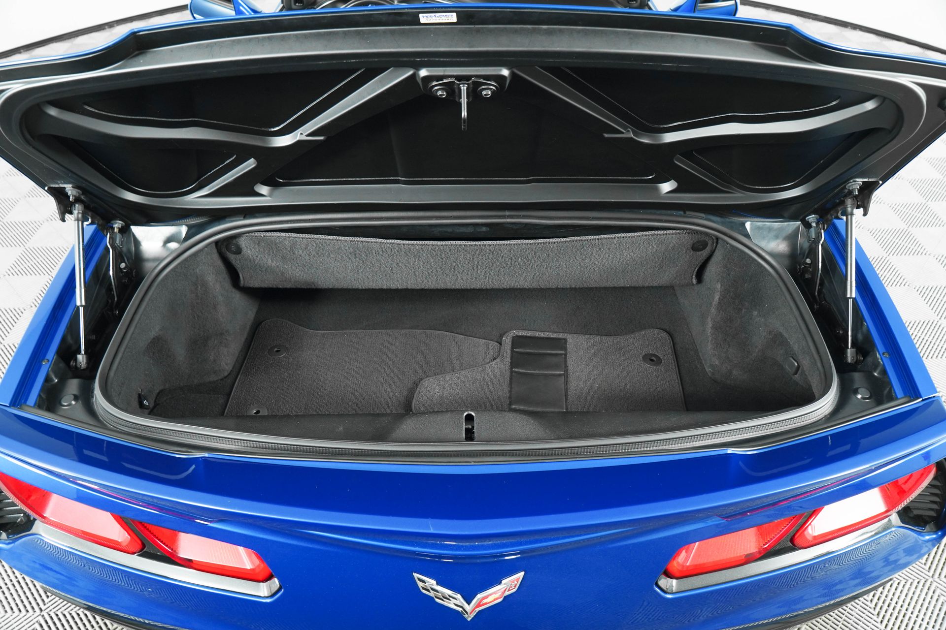 2014 Chevrolet Corvette Stingray Base 3LT photo 33