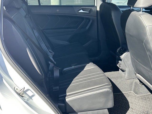 2022 Volkswagen Tiguan SE photo 19