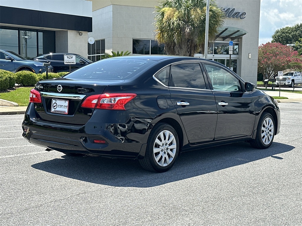 2018 Nissan Sentra S photo 2