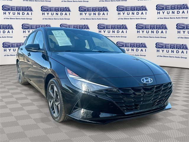 2023 Hyundai Elantra SEL's photo