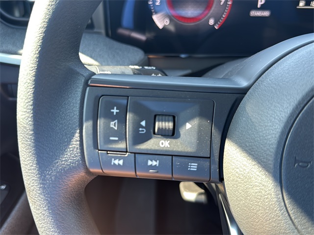 2026 Nissan Kicks SV photo 18