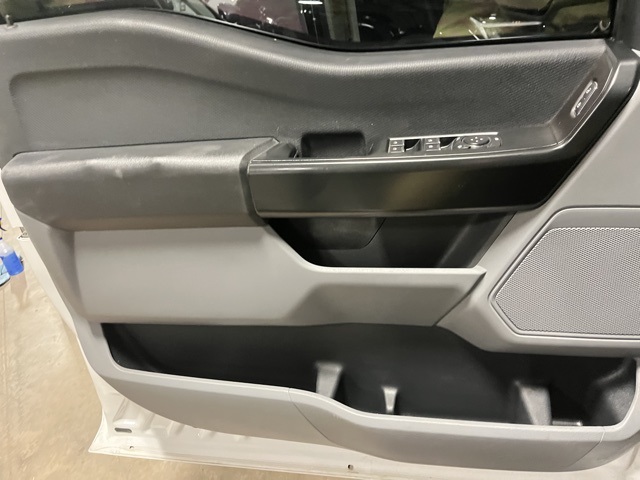 2023 Ford F-150 XL STX photo 17