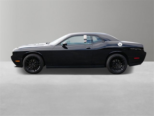 Used 2013 Dodge Challenger SXT with VIN 2C3CDYAG6DH723868 for sale in Saint Paul, Minnesota