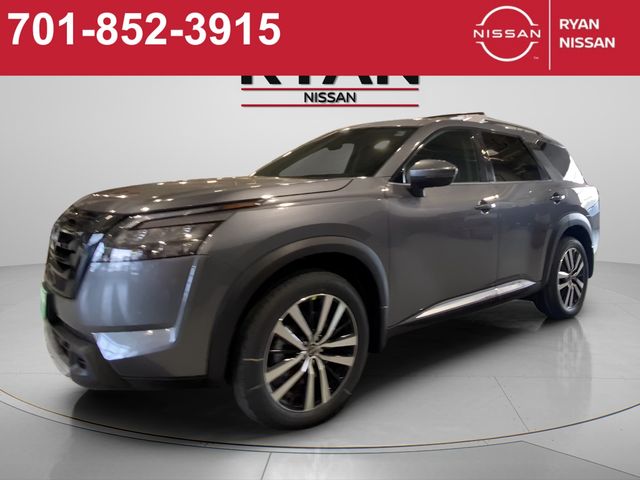 2025 Nissan Pathfinder Platinum's photo