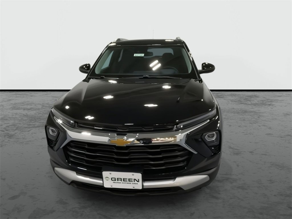2025 Chevrolet Trailblazer LT photo 3