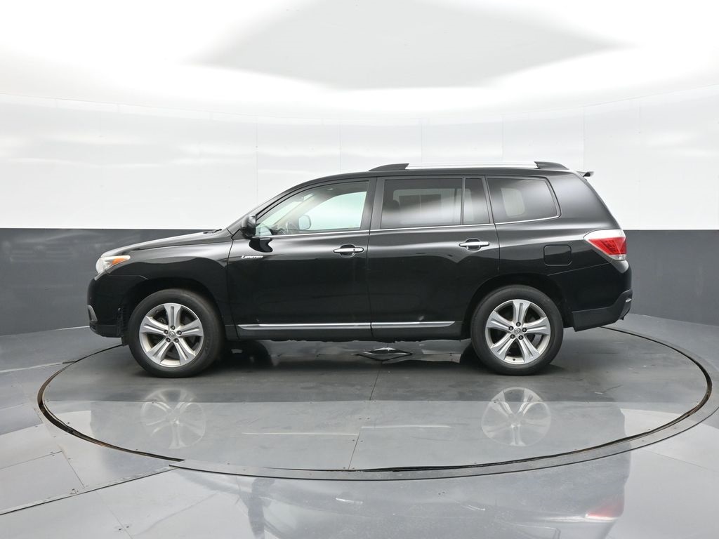 2013 Toyota Highlander Base Plus photo 2