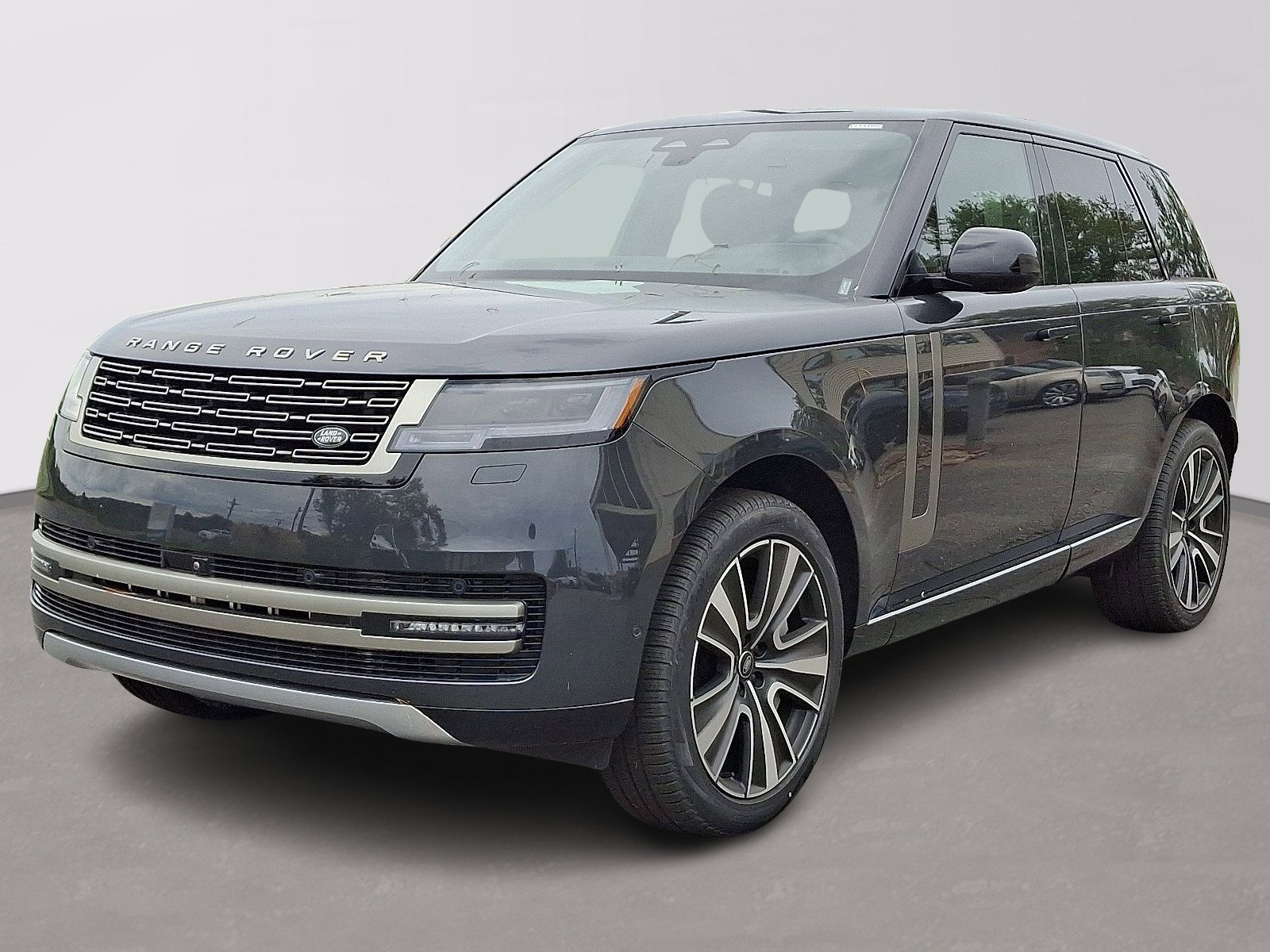 2025 Land Rover Range Rover SE's photo