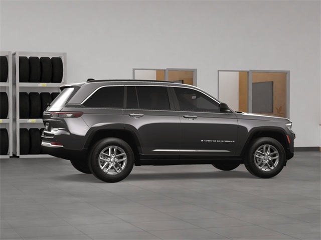 2025 Jeep Grand Cherokee Laredo X photo 6