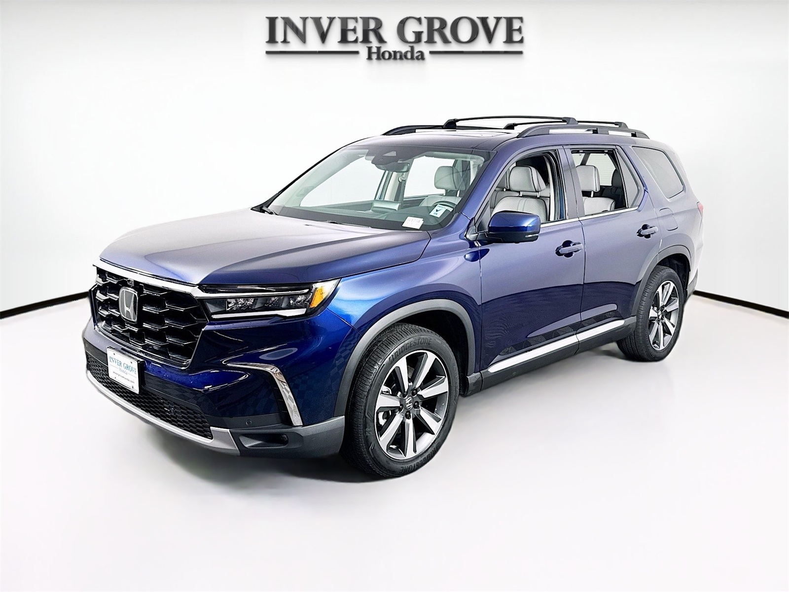 Used 2023 Honda Pilot Elite with VIN 5FNYG1H89PB050681 for sale in Inver Grove Heights, Minnesota