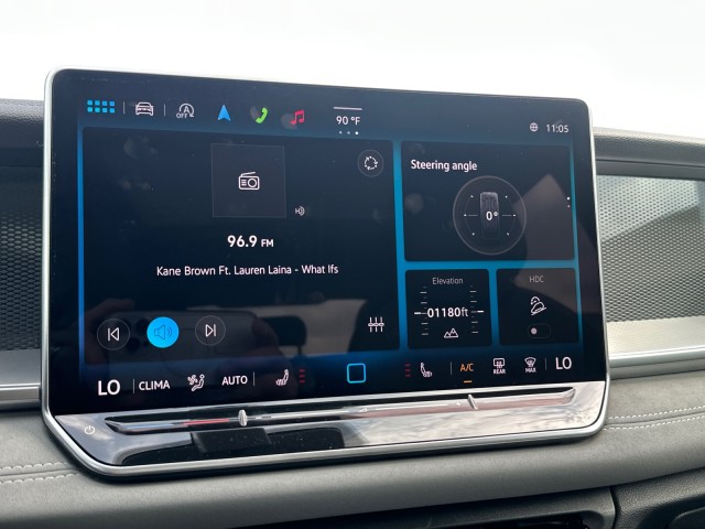 2025 Volkswagen Tiguan SE photo 39