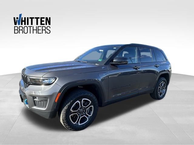 2022 Jeep Grand Cherokee Trailhawk 4xe's photo