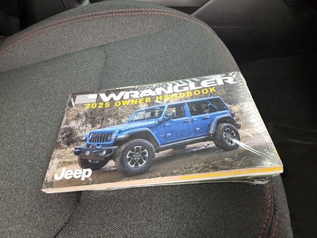 2025 Jeep Wrangler Rubicon photo 27