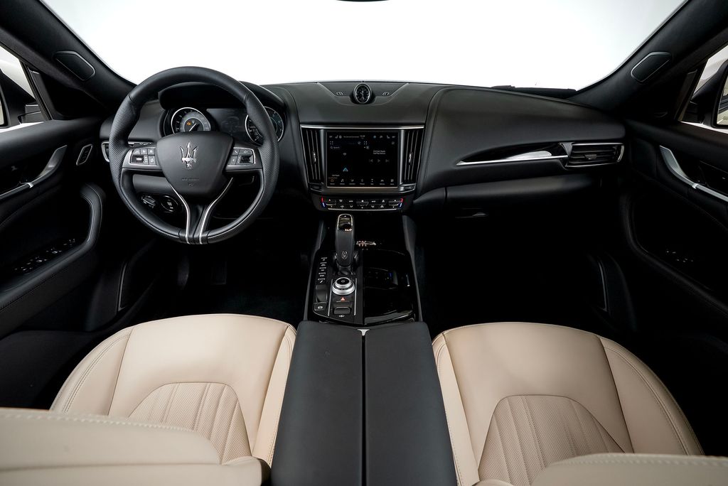 2022 Maserati Levante GT photo 29