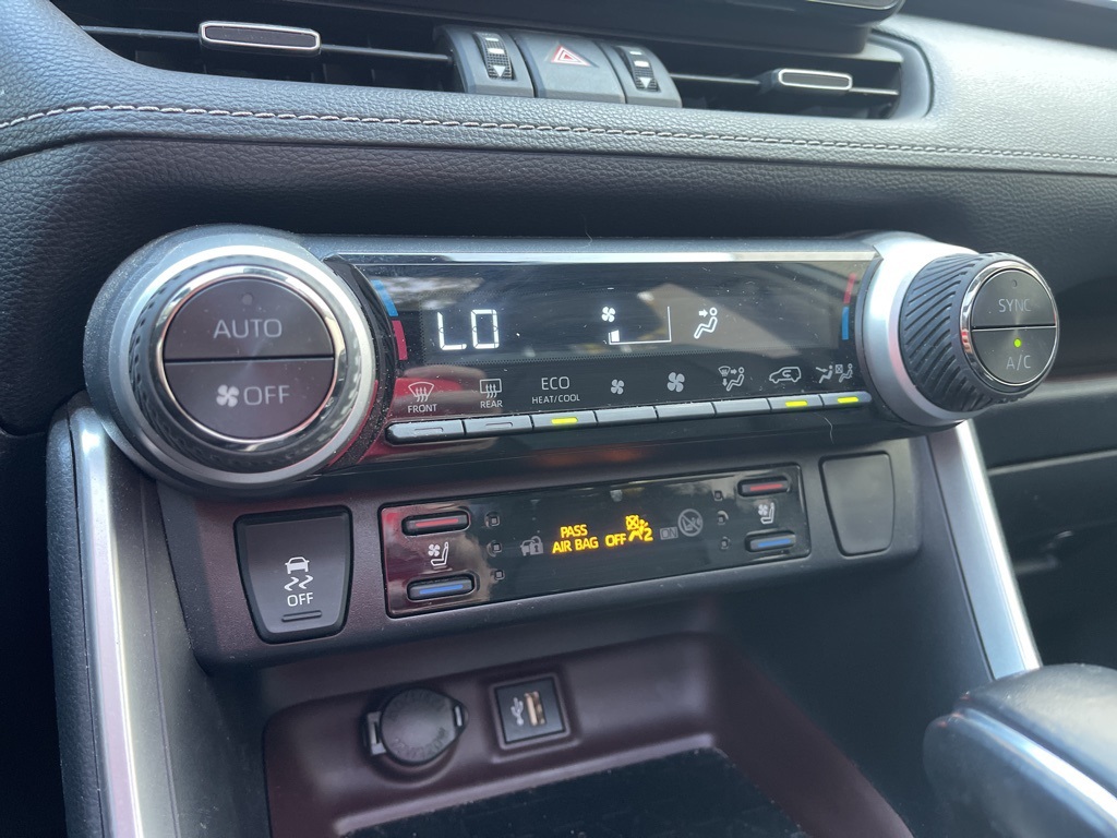2024 Toyota RAV4 Hybrid Limited photo 6