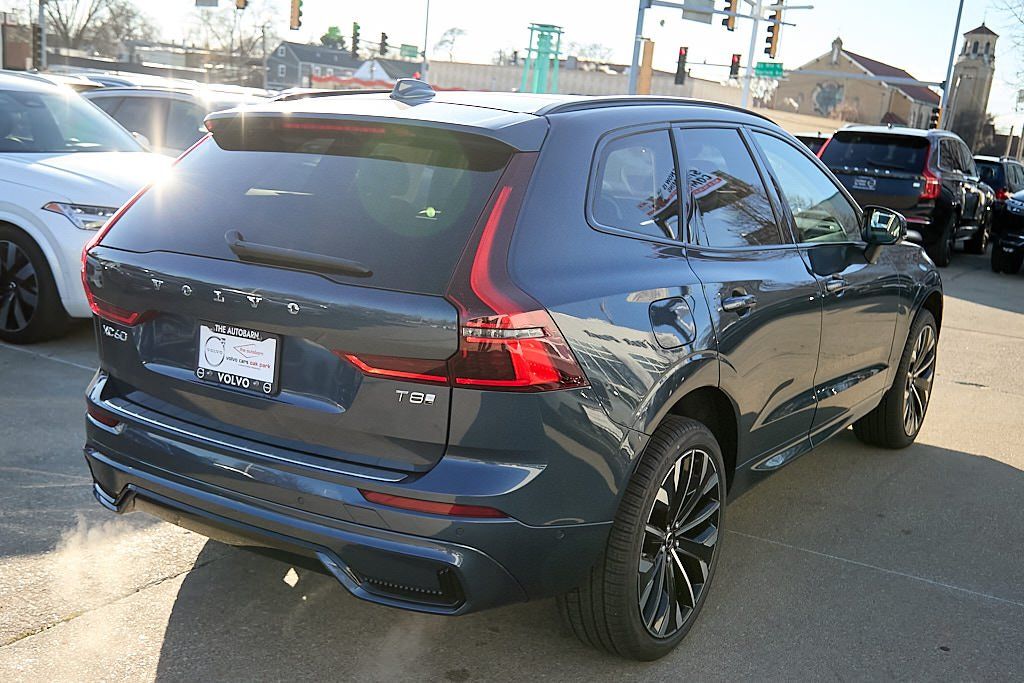 2026 VOLVO XC60 - Image 7