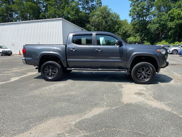 2021 Toyota Tacoma SR5 photo 4