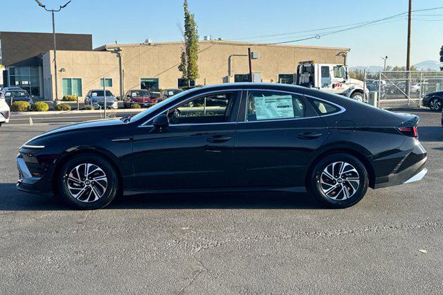 2026 Hyundai Sonata Hybrid Blue photo 7