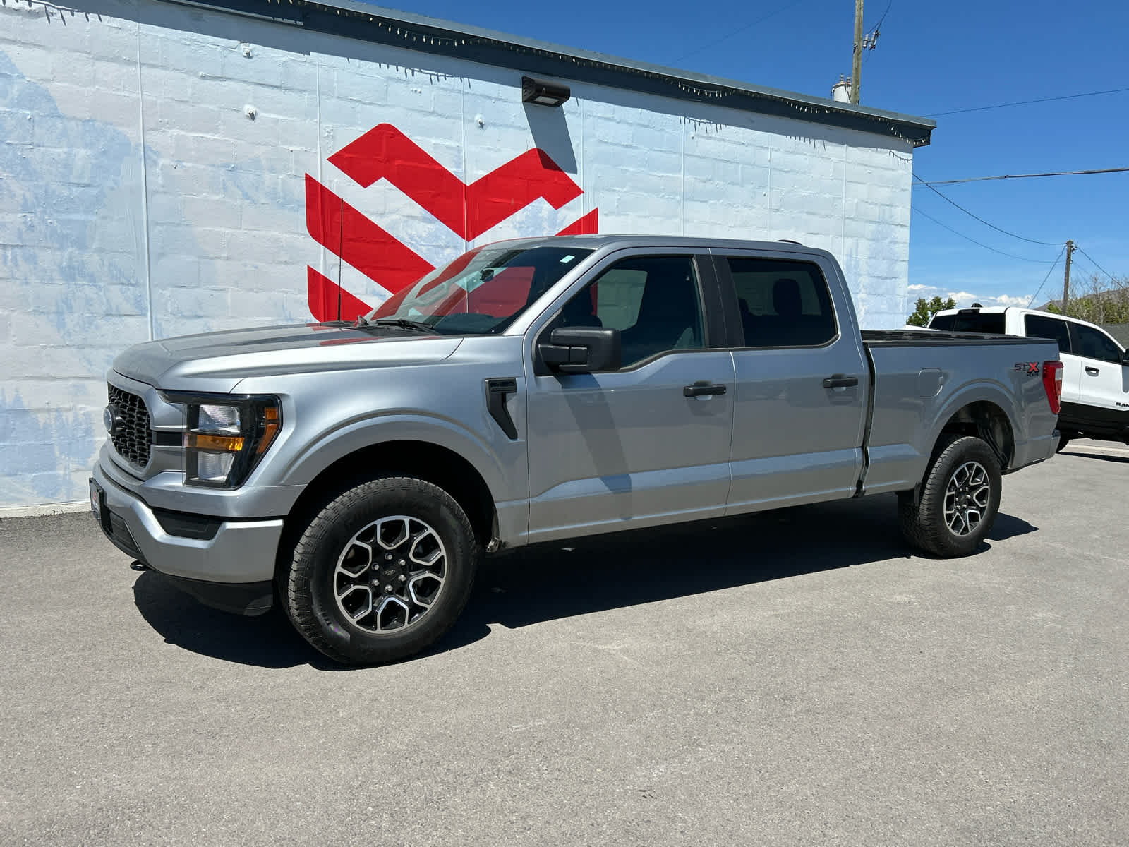 2023 Ford F-150 XL's photo