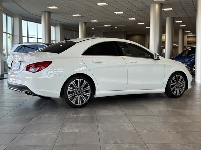 2019 Mercedes Benz CLA 250 photo 2
